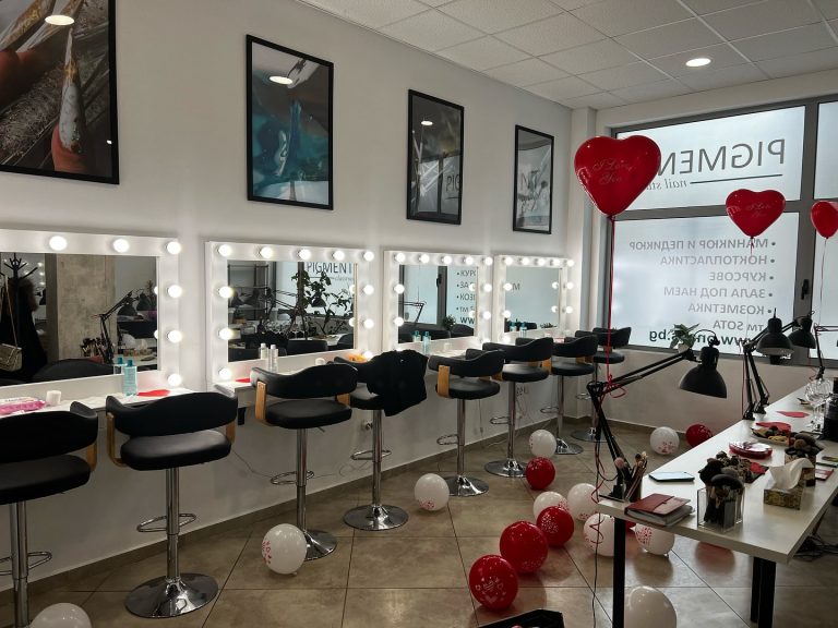 зала за курс по грим пловдив